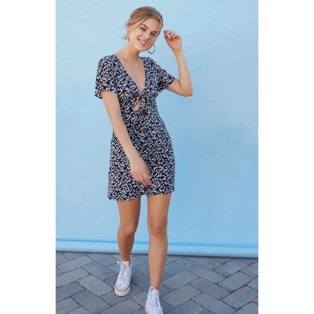 NWT!! Lottie Moss Tie Front Button Down Mini Dress